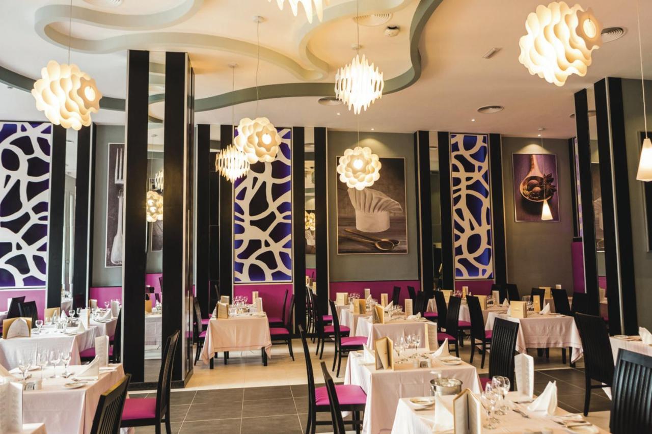 Riu Republica (Adults Only) Hotel Punta Cana Bagian luar foto